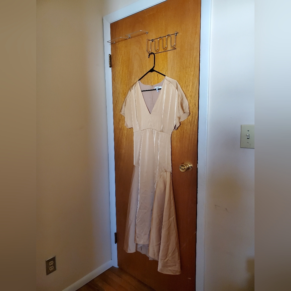 Derek Lam Sample Dress size 4 in color fawn